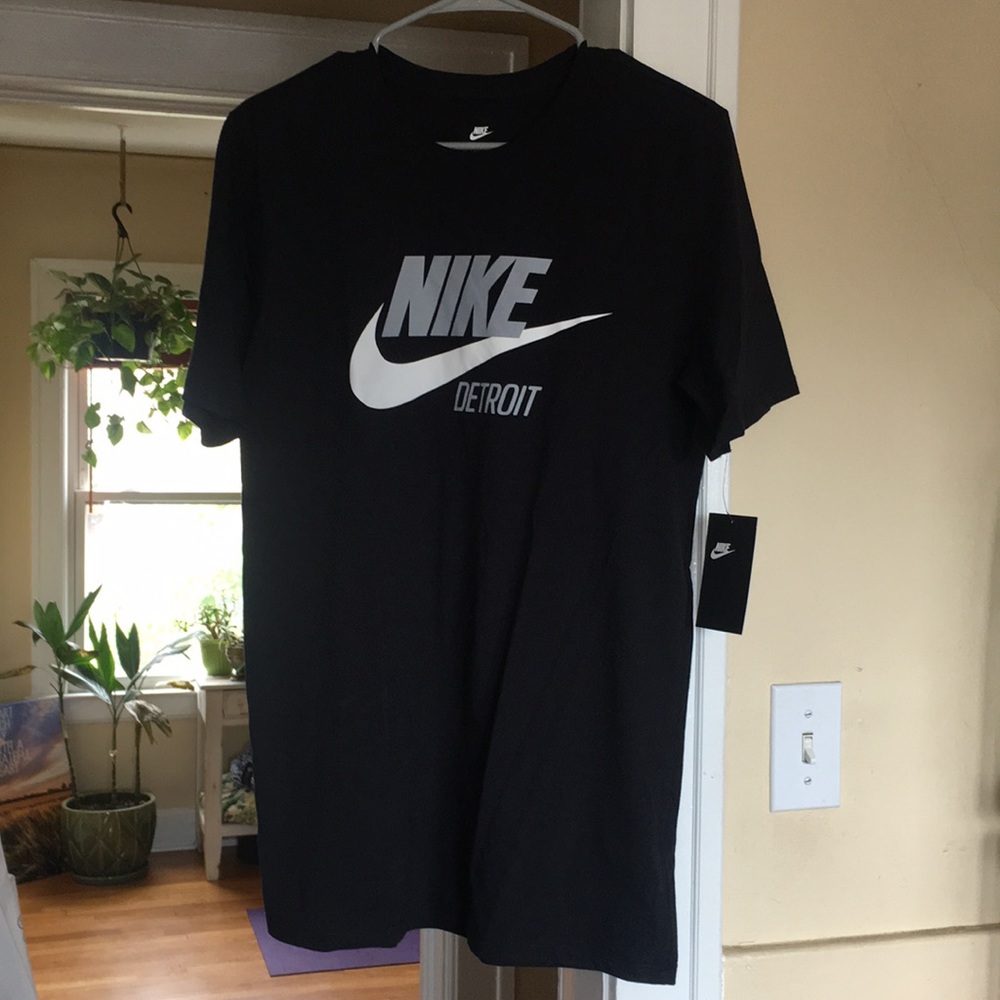 Men’s Nike T-Shirt